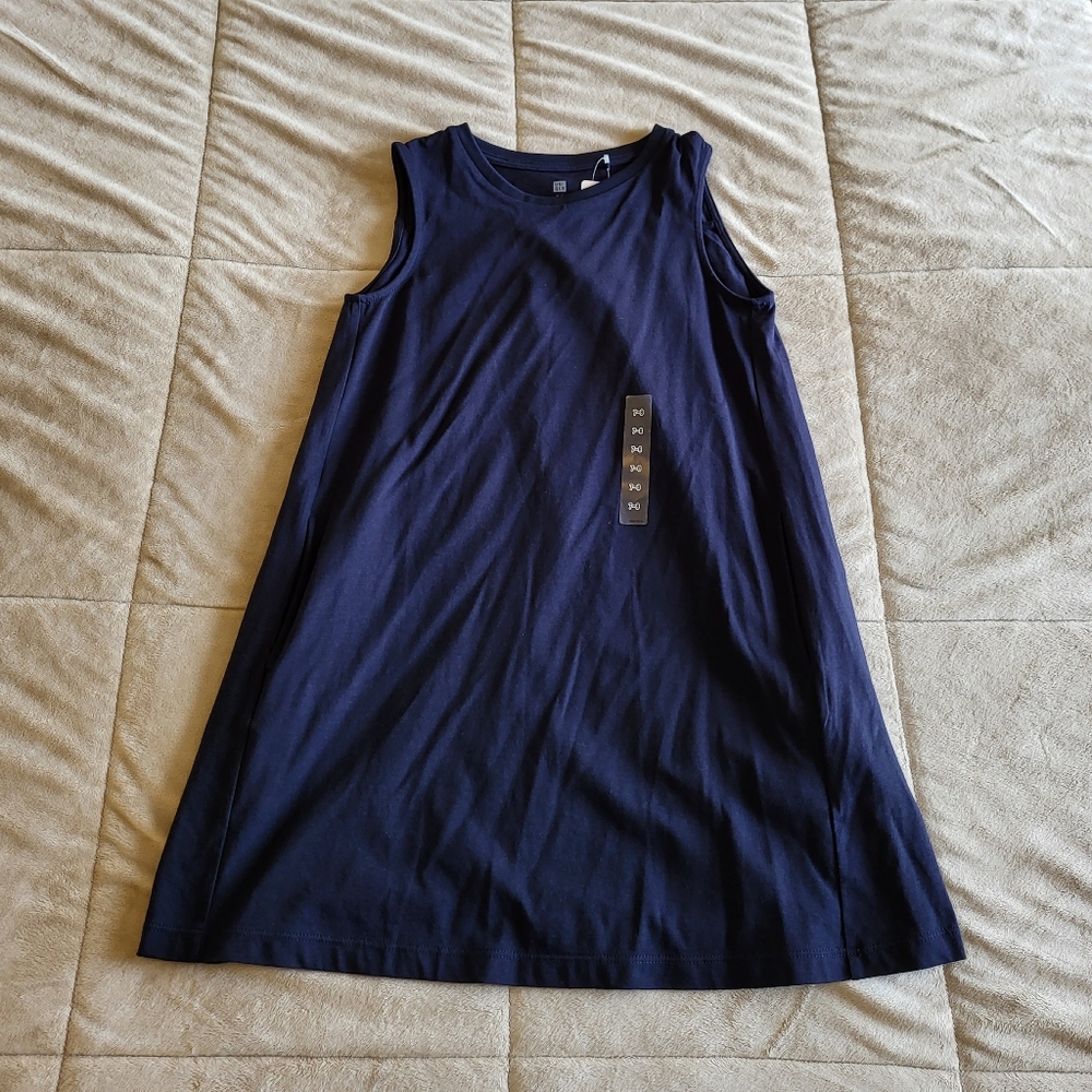 NWT uniqlo dress with pockets